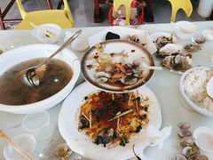 -三姐妹·海鲜大排档