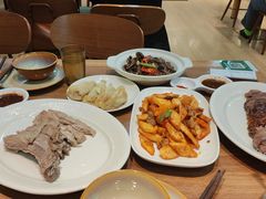 -贯贯吉·清真餐厅(浙江中路店)