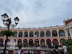 -佛罗伦萨小镇广佛名品奥特莱斯(疏港路店)