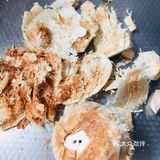 买了多次的椰子，椰子水喝完就扔了，妈妈说好浪费