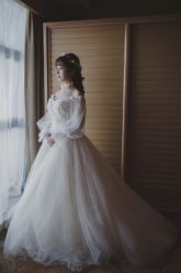 -艾米丽婚纱礼服