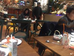 -亚马逊环球美食百汇(新城吾悦广场店)