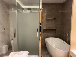 -香港倾城国际·美容美体中心