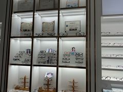 -精视达眼镜•专业儿童配镜中心(学府大道店)