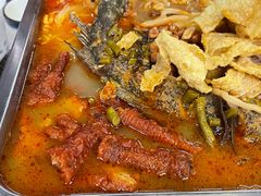 -在巷子里的烤肉店·螺蛳粉烤鱼·牛蛙(和美城店)