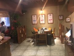 -马路边上·小海鲜烧烤(八一路店)