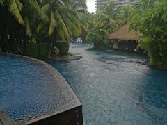 -三亚湾海居铂尔曼度假酒店