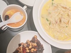 -鸽子侯·家宴·平价海鲜(市图书馆店)