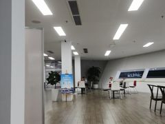 -深圳锦龙奥迪4S店(前海店)