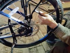 -肖氏修车行(严丰路店)