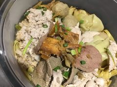 粿条汤-大华猪肉粿条面
