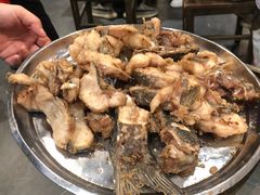 -肖肖酸萝卜鱼火锅(总店)