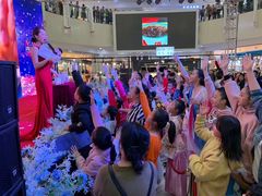 -鸿通城购物中心