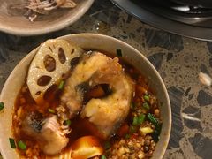 -肖肖酸萝卜鱼火锅(总店)