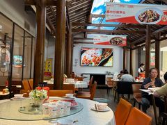 -阿瓦山寨·湘菜现炒·剁椒鱼头王(咸阳总店)