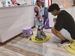 -极致童蒙轮滑运动中心(五环店)