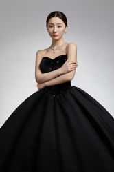 -喜爱高定婚纱摄影