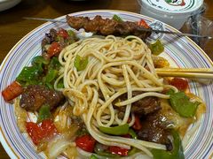 -歹歹的加个面过油肉拌面
