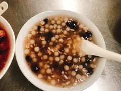 -芳婆糕团店(王府大街店)