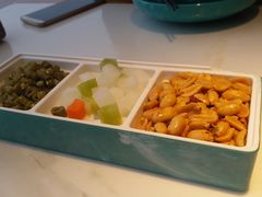 -荷塘秋月·本帮江浙菜(国权路店)