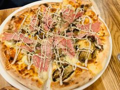 -城市大道红炉披萨烘焙坊