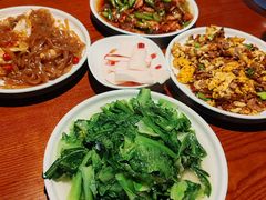 -唐师傅湘西名菜馆(武陵路店)