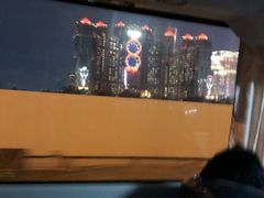 -影汇之星8字形摩天轮