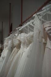 -派丽莫Pellimo原创设计婚纱品牌