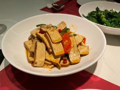 -滩外滩·本帮江浙菜(新天地店)