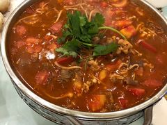 酸汤肥牛-旺仔家常菜生煎包(马端街店)