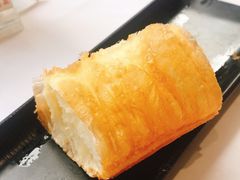 豆浆拼油条-君德澜酒家·创意粤菜(金山谷店)