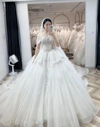 -予白婚纱礼服馆