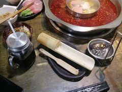 -渝嘴小老弟老火锅(华新村店)