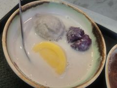 雪山双芋牛奶冰-鲜芋仙(观音桥大融城LG店)