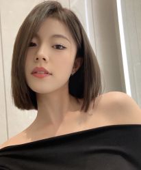 -BULB STUDIO 巴柏明星发型工作室