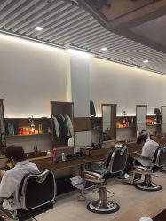 -MARTIN'S BARBER SHOP男士理发馆