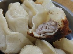 -黄阿姨锅贴大王(万航渡路店)