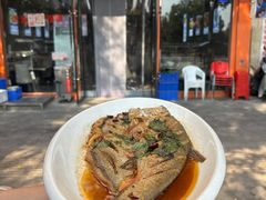 -丹水桥地锅鱼·翘嘴鲌·地方特色全鱼宴(丹江口大坝店)