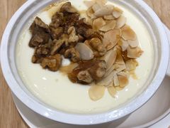 琥珀果仁双皮奶-满记甜品(苏州中心店)