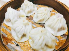 蟹粉小笼-老半斋(福州路店)