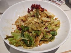 -阿瓦山寨·湘菜现炒·剁椒鱼头王(咸阳总店)