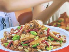 -俭寨大盘鸡·手抓肉·烧烤新疆菜(乌苏路店)