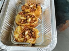 -必胜客(宝杨路宅急送店)