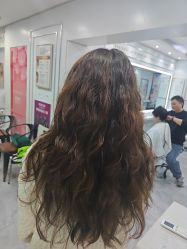 -镁连社·美联社