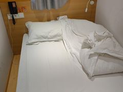 -布丁严选酒店(杭州武林西湖文化广场地铁站店)