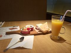 -必胜客(机场路店)