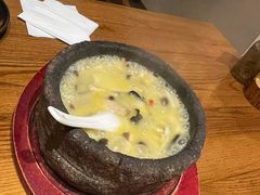 石锅小煮鲜杂菌-敏珠拉姆藏餐·南京厨房(富春江东街店)