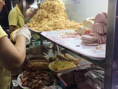 -Bánh Mì Huynh Hoa
