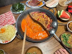 -萍姐火锅·公路夜市(武汉首店)