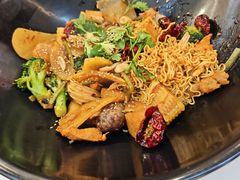 -醉人椒麻辣香锅(王府井喜悦店)